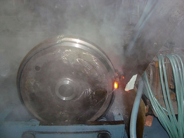 Tratamiento térmico de las ruedas guía